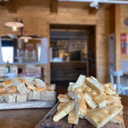 Orso Bianco & Hotel *