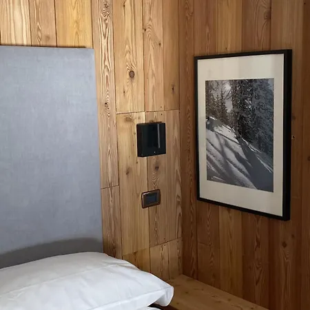 Orso Bianco & Hotel *