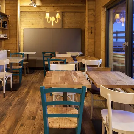 فندق Orso Bianco & *