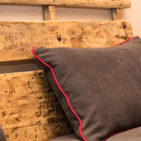 Orso Bianco & فندق Oulx