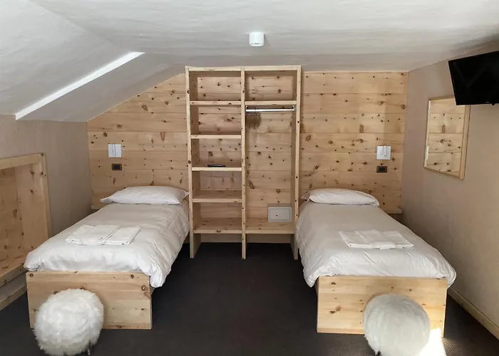 Hotell Orso Bianco & *
